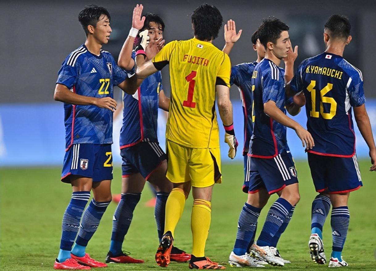 九游娱乐-日本男足2-1逆转获亚运会足球金牌，夺得历史第一个男足亚运冠军